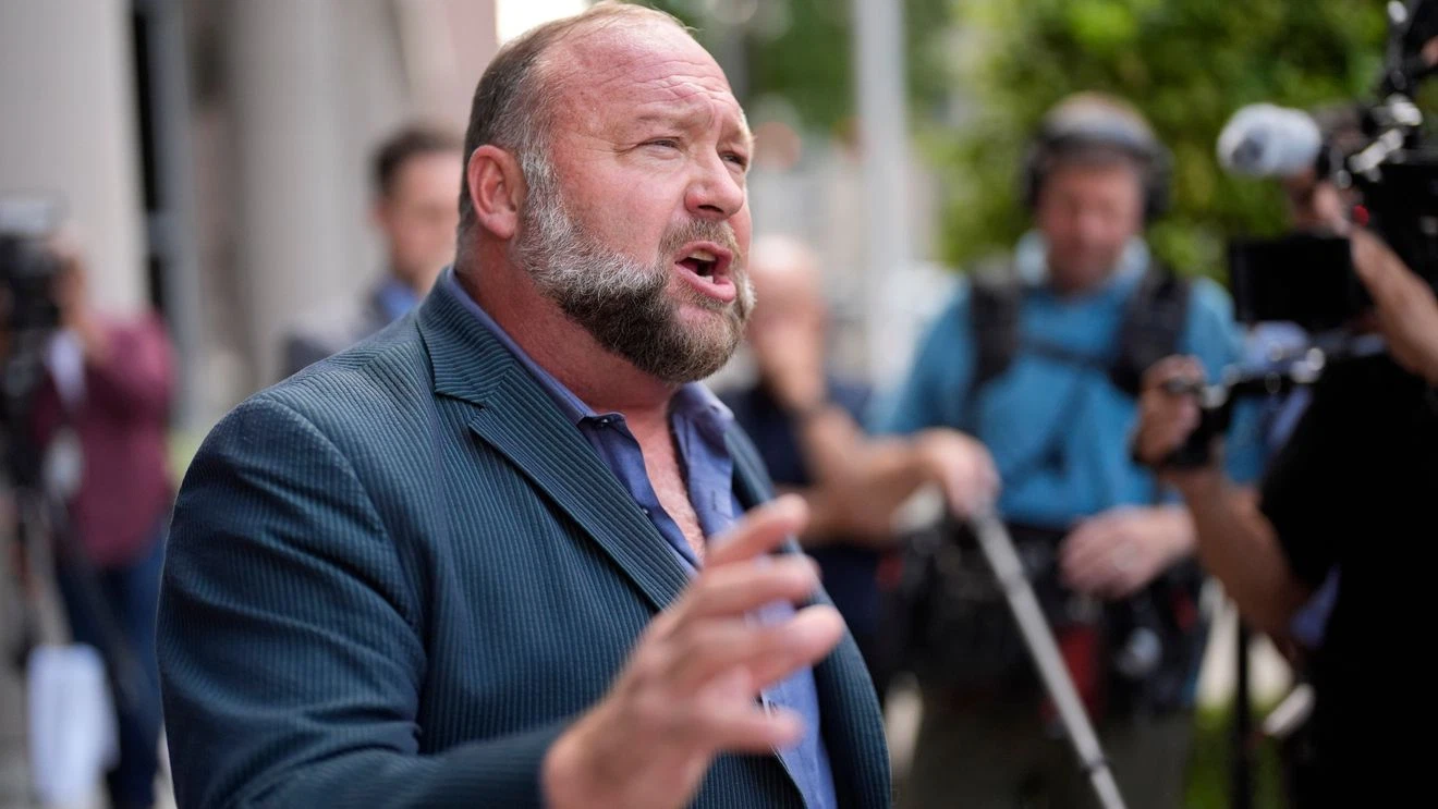 https://en.wikipedia.org/wiki/Alex_Jones